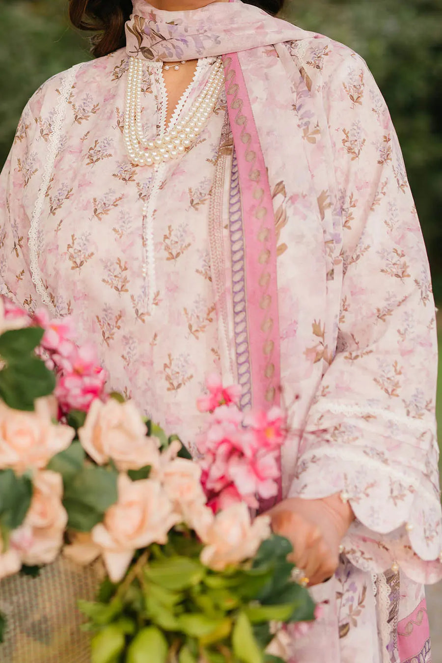 Gul Ahmed Tribute To Mother Unstitched Lawn 3Pc Suit BM-52031