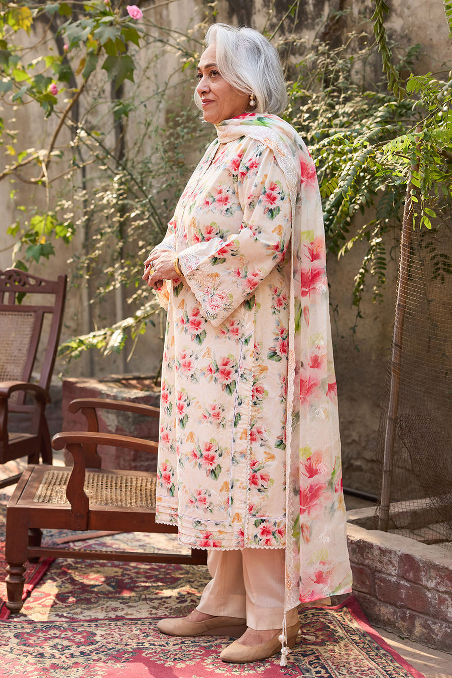 Gul Ahmed Tribute to Mothers Embroidered Lawn Unstitched 3Pc Suit BM-62010