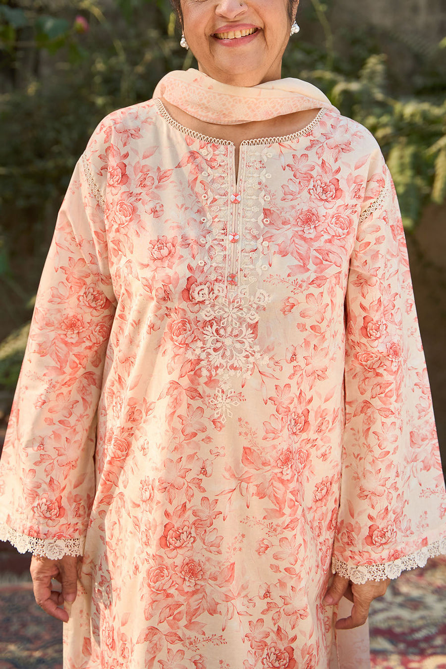 Gul Ahmed Tribute to Mothers Embroidered Lawn Unstitched 3Pc Suit BM-62022