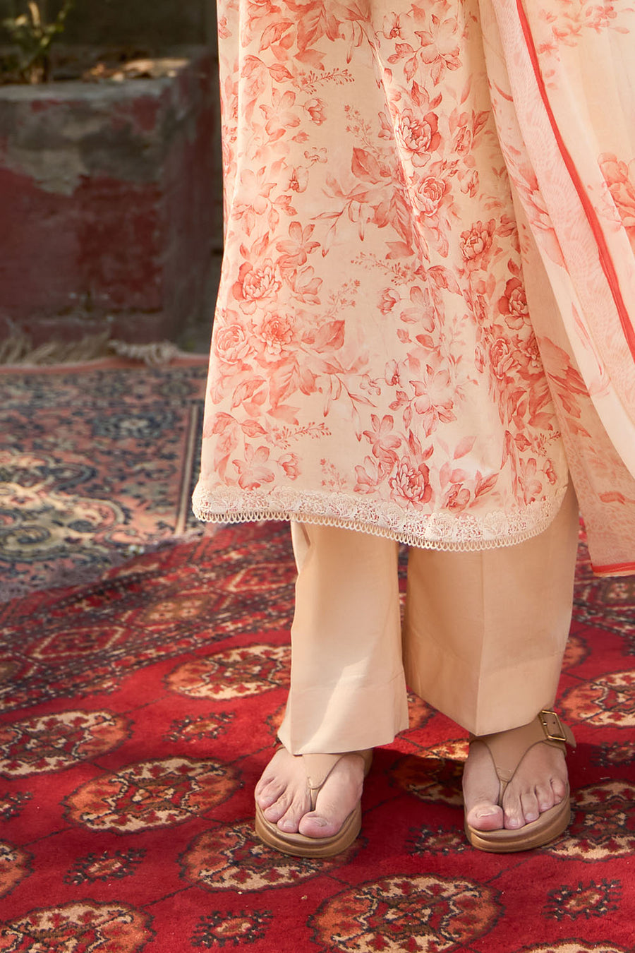 Gul Ahmed Tribute to Mothers Embroidered Lawn Unstitched 3Pc Suit BM-62022