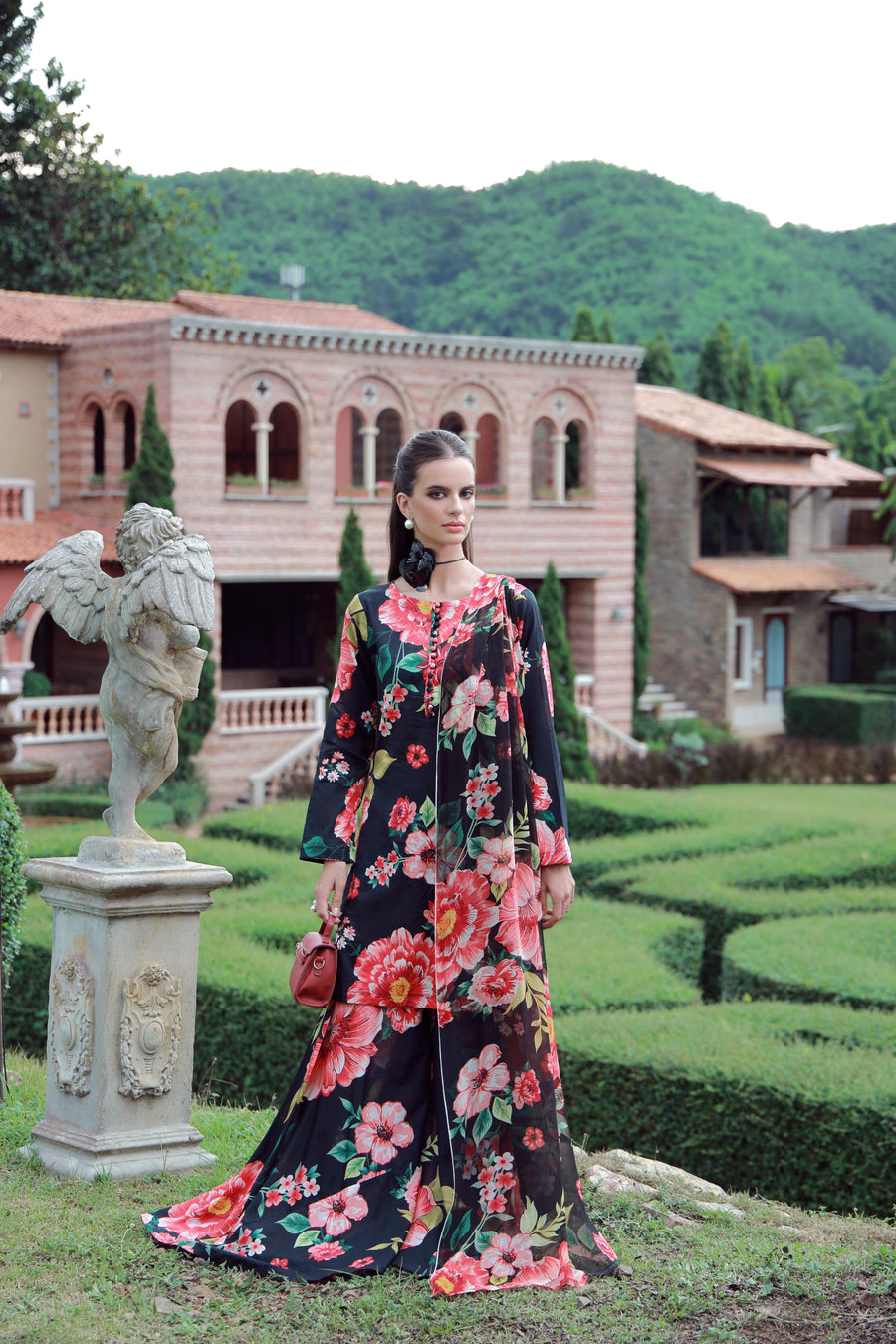 Feathers Premium Printed Lawn Unstitched 3Pc Suit BRYNEL-FT533