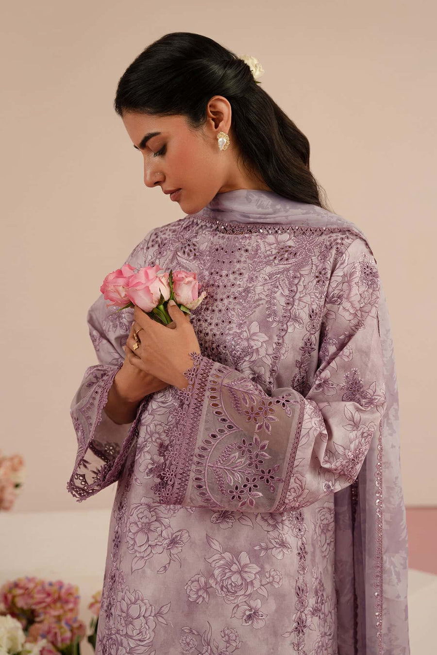 Afrozeh Floral Charm Embroidered Lawn Unstitched 3Pc Suit AL-25-V5-10 Bellerose