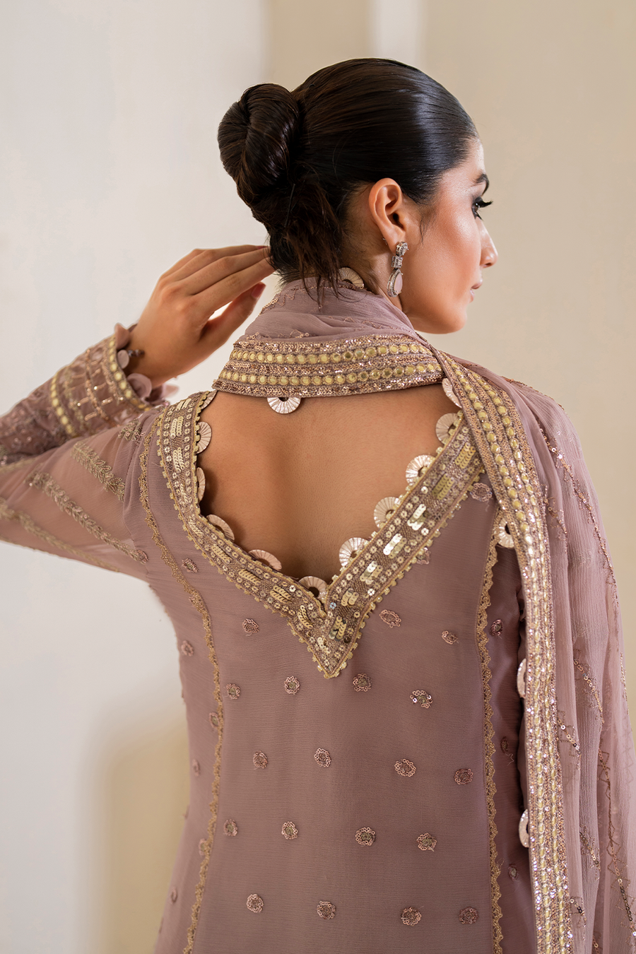 IZNIK Chinon Vol-02 Embroidered Chiffon Unstitched 3Pc Suit CC-48