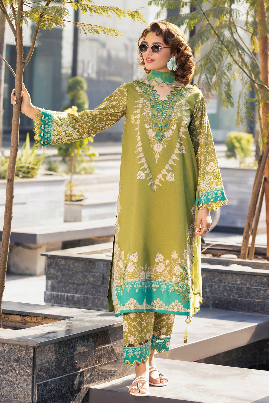 Charizma Combination Embroidered Lawn Unstitched 3Pc Suit CC6-007