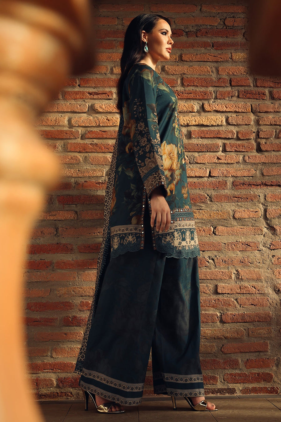 Charizma Combination Embroidered Linen Unstitched 3Pc Suit CCW7-09