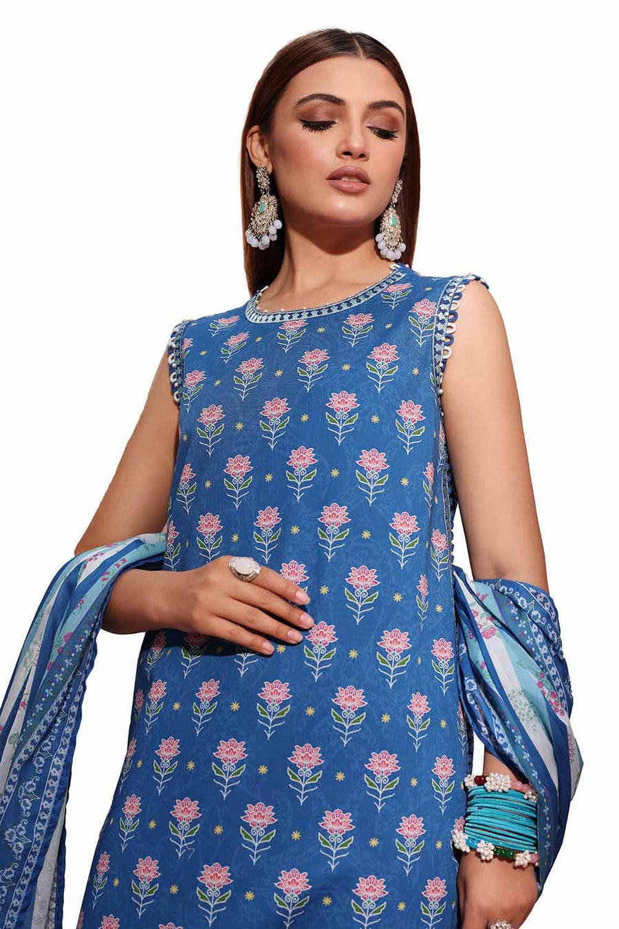 Gul Ahmed Embroidered Lawn Unstitched 3Pc Suit CL-42105