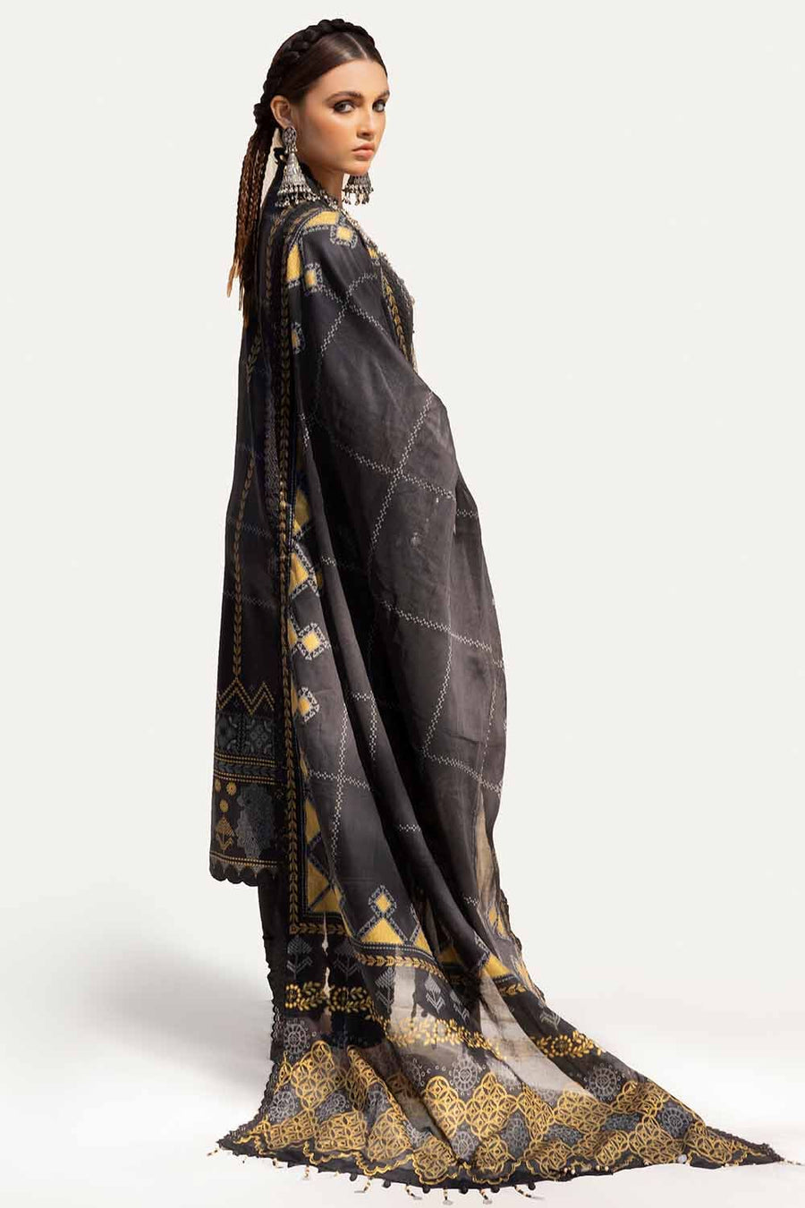 Gul Ahmed Printed Lawn Unstitched 3Pc Suit CL-42140