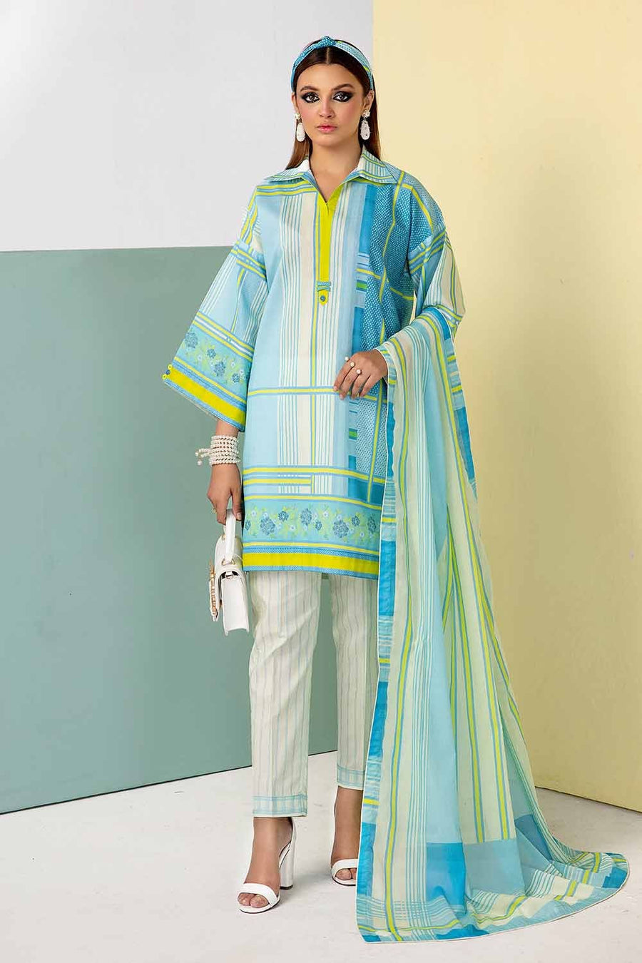 Gul Ahmed Printed Lawn Unstitched 3Pc Suit CL-42145