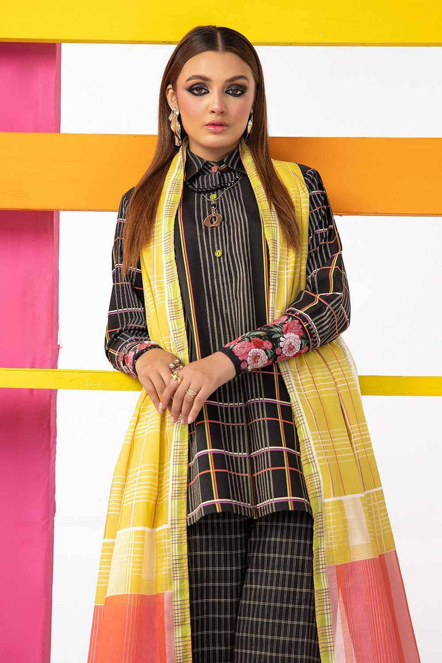 Gul Ahmed Printed Lawn Unstitched 3Pc Suit CL-42146