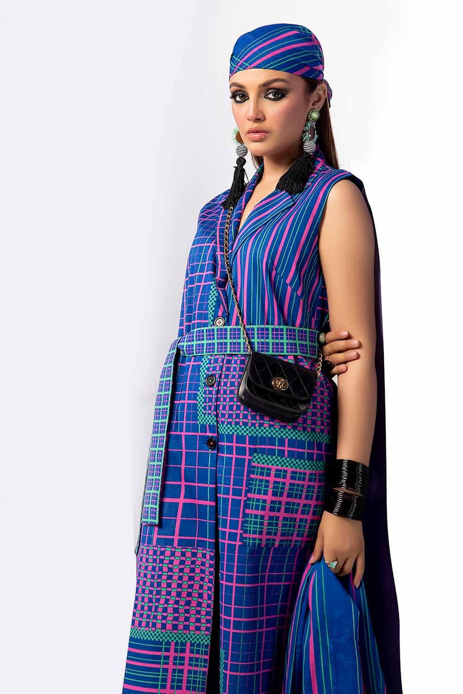 Gul Ahmed Printed Lawn Unstitched 3Pc Suit CL-42150