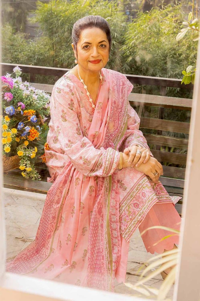 Gul Ahmed Mothers Printed Lawn Unstitched 3Pc Suit CL-42194B