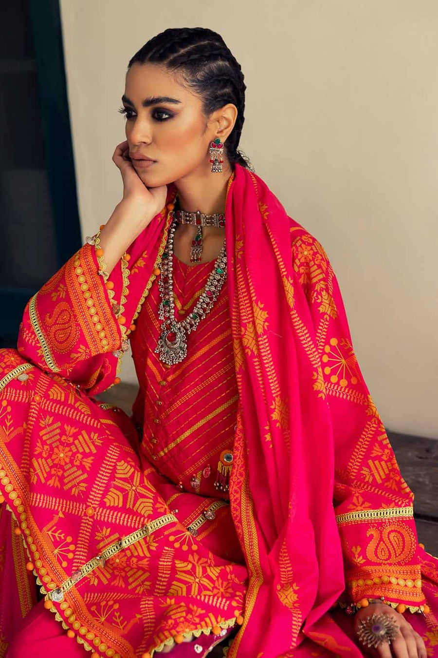 Gul Ahmed Printed Lawn Unstitched 3Pc Suit CL-42203