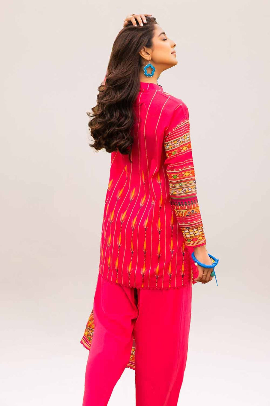 Gul Ahmed Printed Lawn Unstitched 3Pc Suit CL-42221