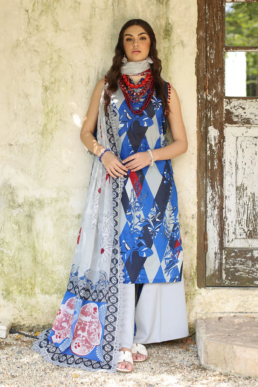 Gul Ahmed The joy Of Summer Printed Lawn Unstitched 3Pc Suit CL-52429