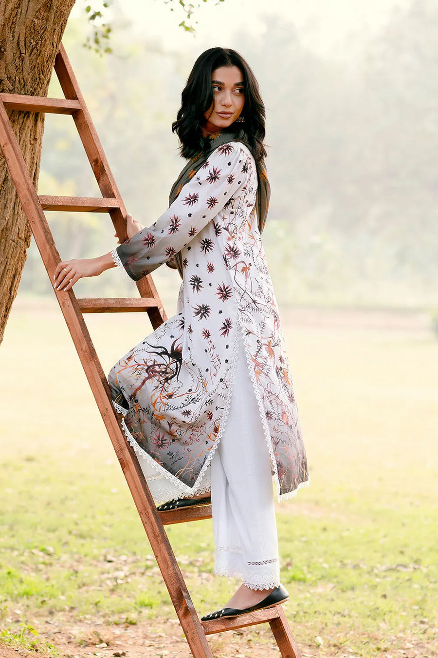 Gul Ahmed Dhoop Kinary Unstitched Printed Jacquard 3Pc Suit CL-52502