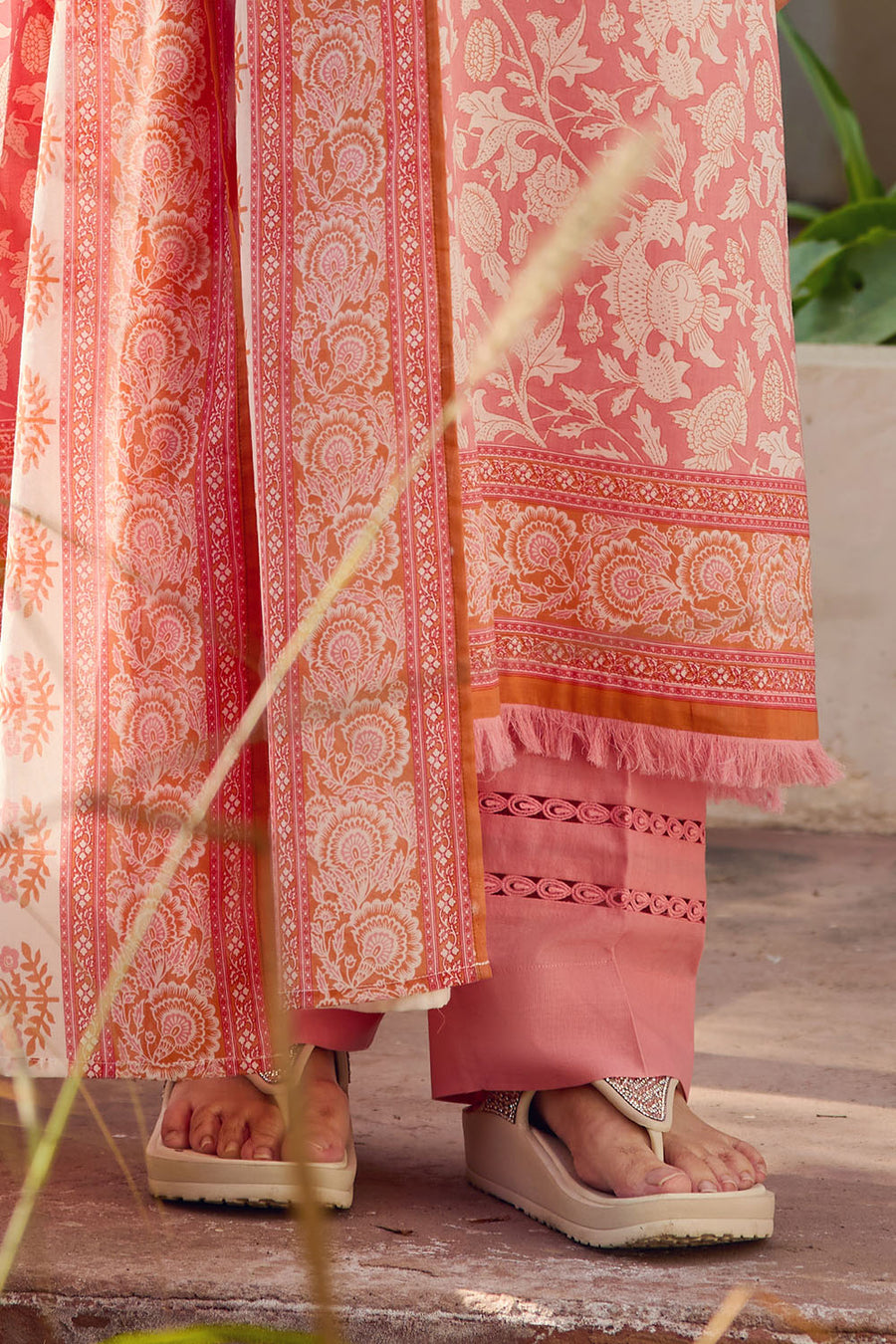 Gul Ahmed Tribute to Mothers Printed Lawn Unstitched 3Pc Suit CL-52691 A