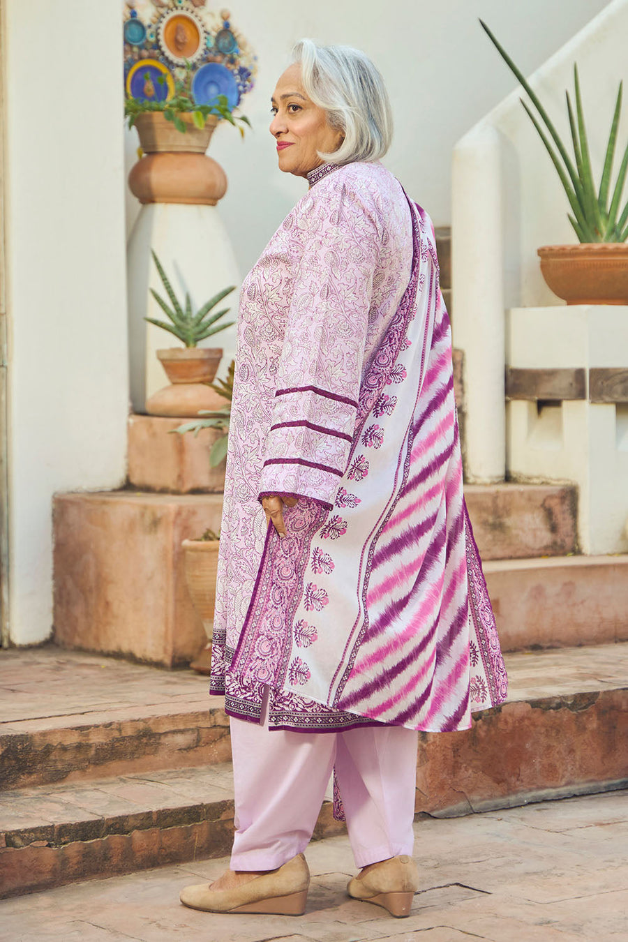 Gul Ahmed Tribute to Mothers Printed Lawn Unstitched 3Pc Suit CL-52691 B