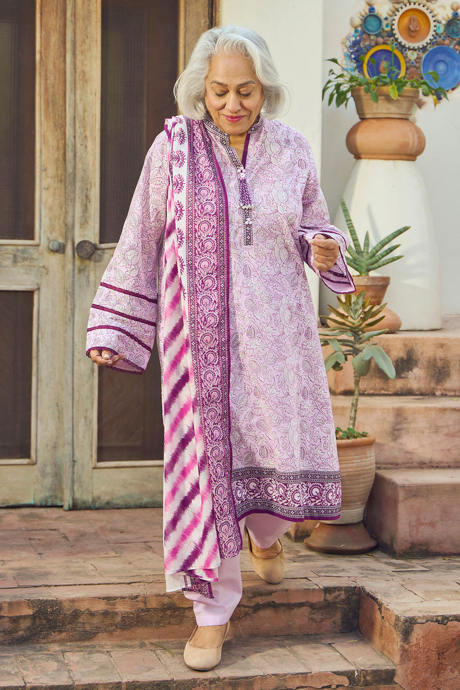 Gul Ahmed Tribute to Mothers Printed Lawn Unstitched 3Pc Suit CL-52691 B