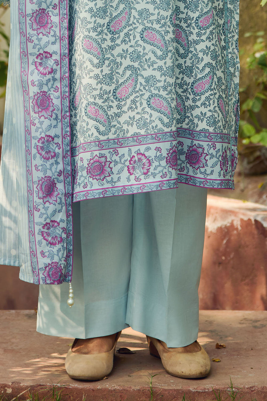 Gul Ahmed Tribute to Mothers Printed Lawn Unstitched 3Pc Suit CL-52704 B