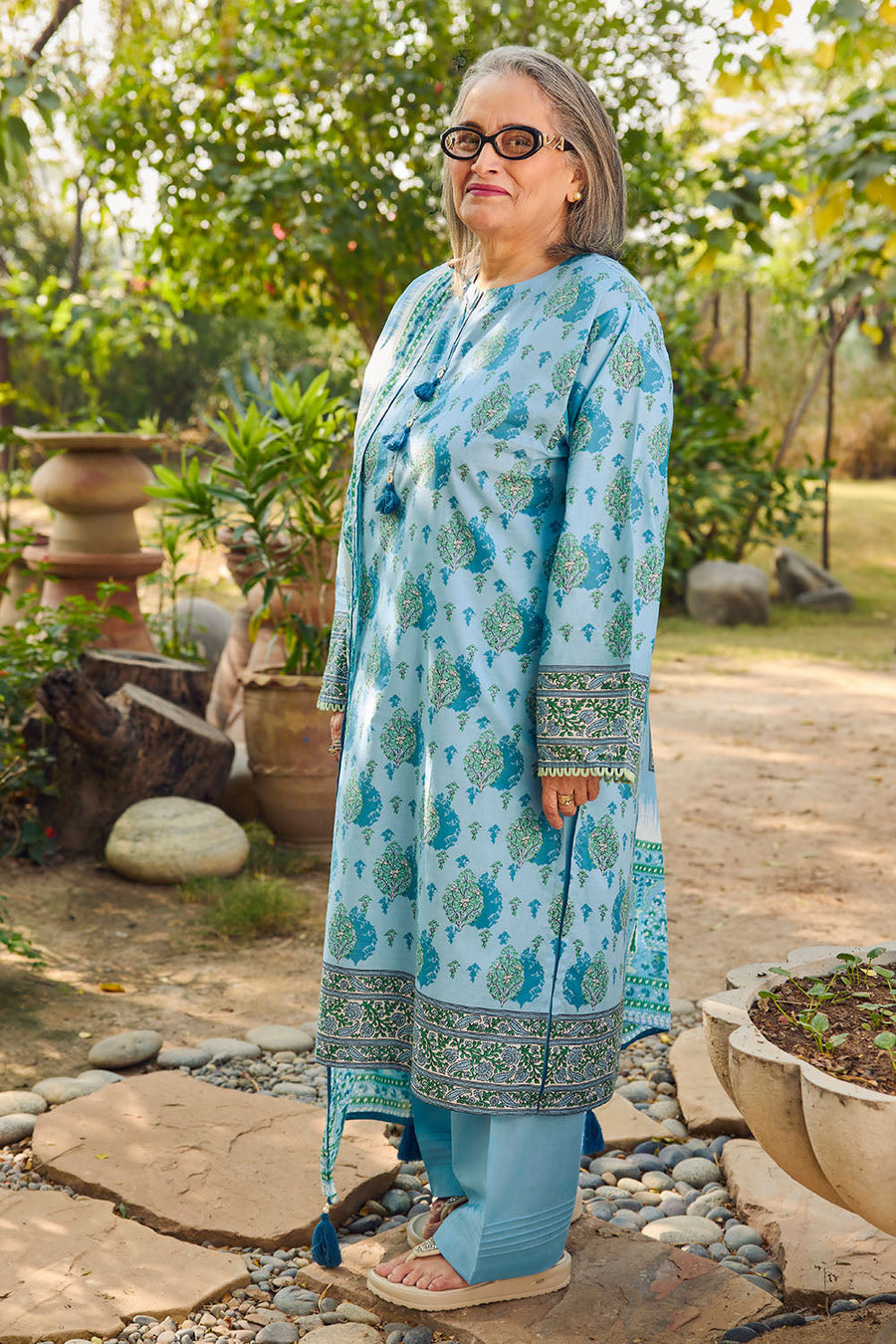 Gul Ahmed Tribute to Mothers Printed Lawn Unstitched 3Pc Suit CL-62020 A