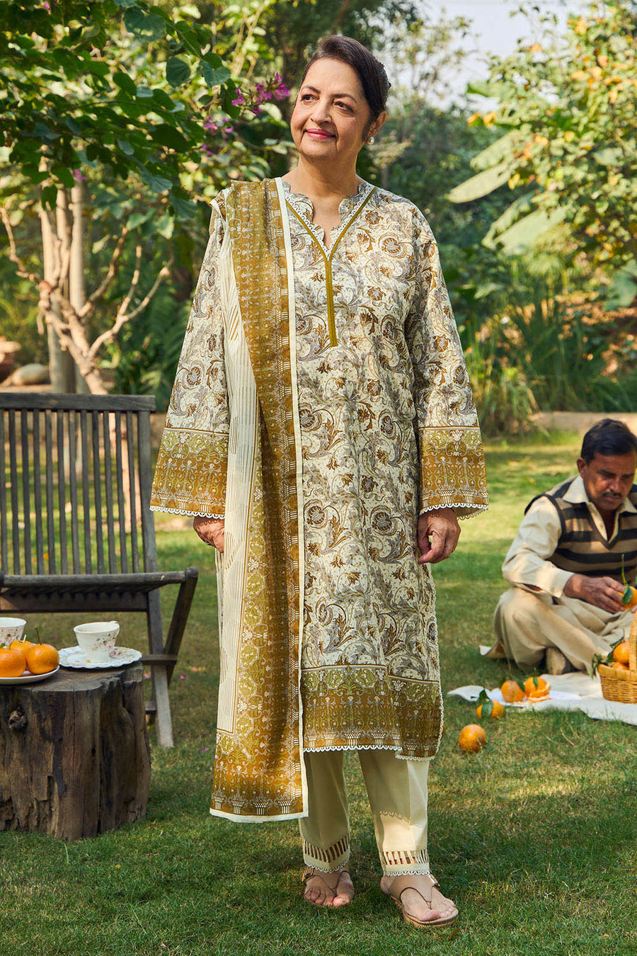 Gul Ahmed Tribute to Mothers Printed Lawn Unstitched 3Pc Suit CL-62052 B