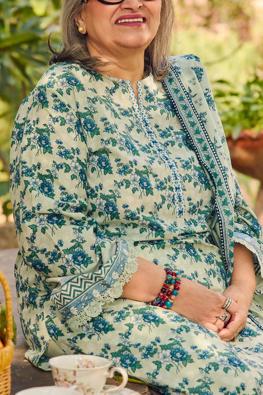 Gul Ahmed Tribute to Mothers Printed Lawn Unstitched 3Pc Suit CL-62086 A
