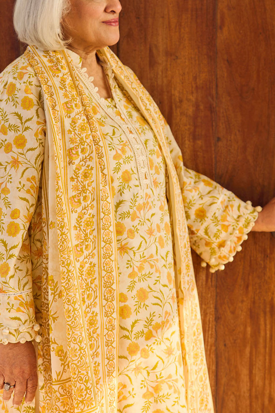 Gul Ahmed Tribute to Mothers Printed Lawn Unstitched 3Pc Suit CL-62113 A