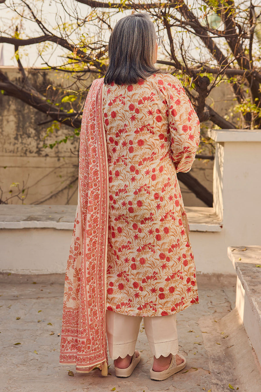 Gul Ahmed Tribute to Mothers Printed Lawn Unstitched 3Pc Suit CL-62113 B