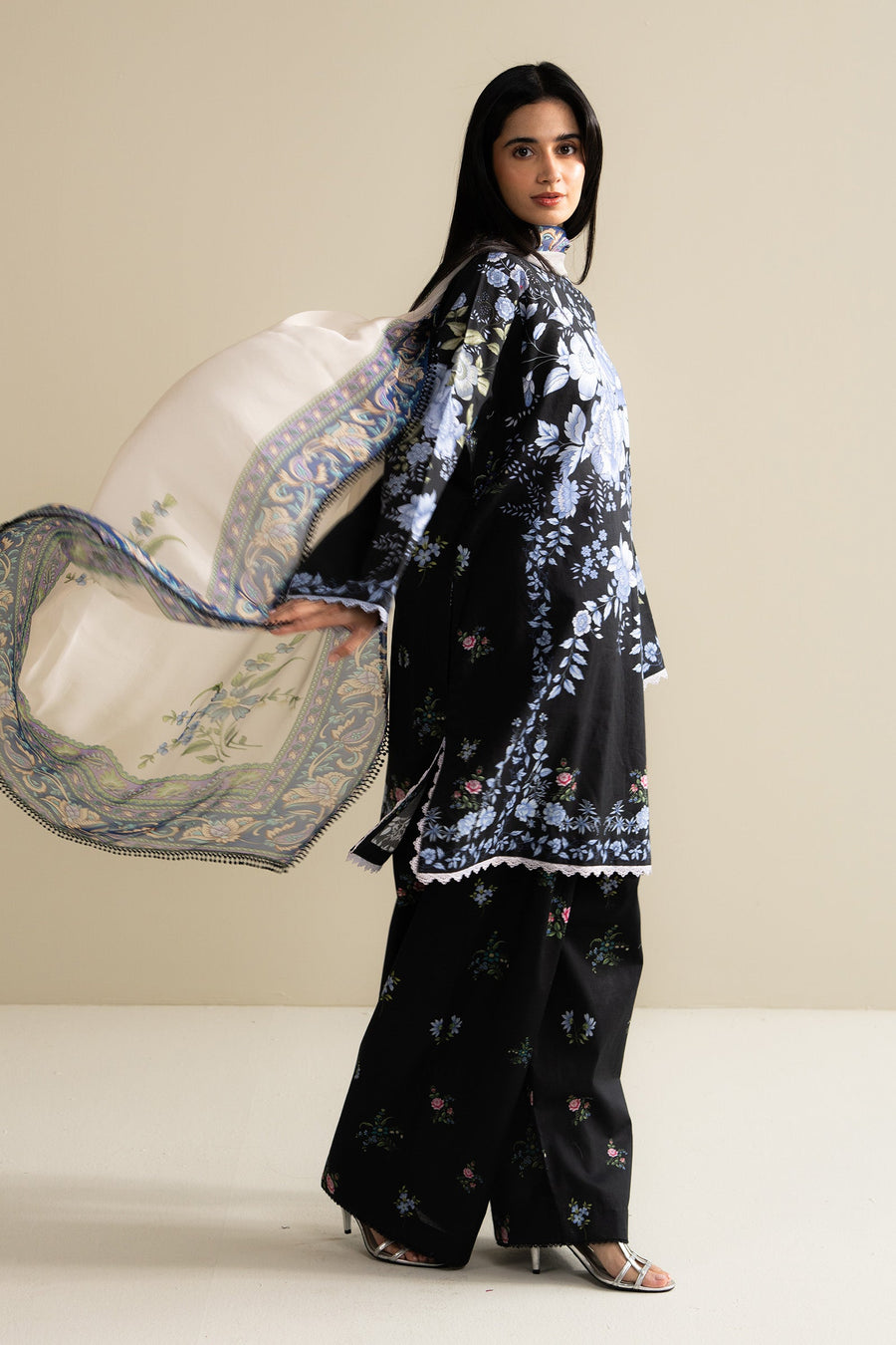 Coco by Zara Shahjahan Prints Unstitched Lawn 3Pc Suit D-10B EMIN