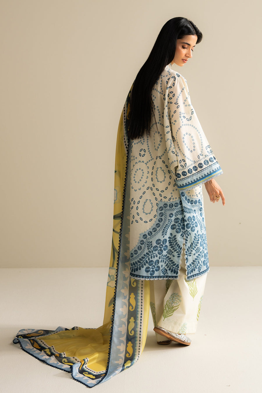 Coco by Zara Shahjahan Prints Unstitched Lawn 3Pc Suit D-02A NELEA