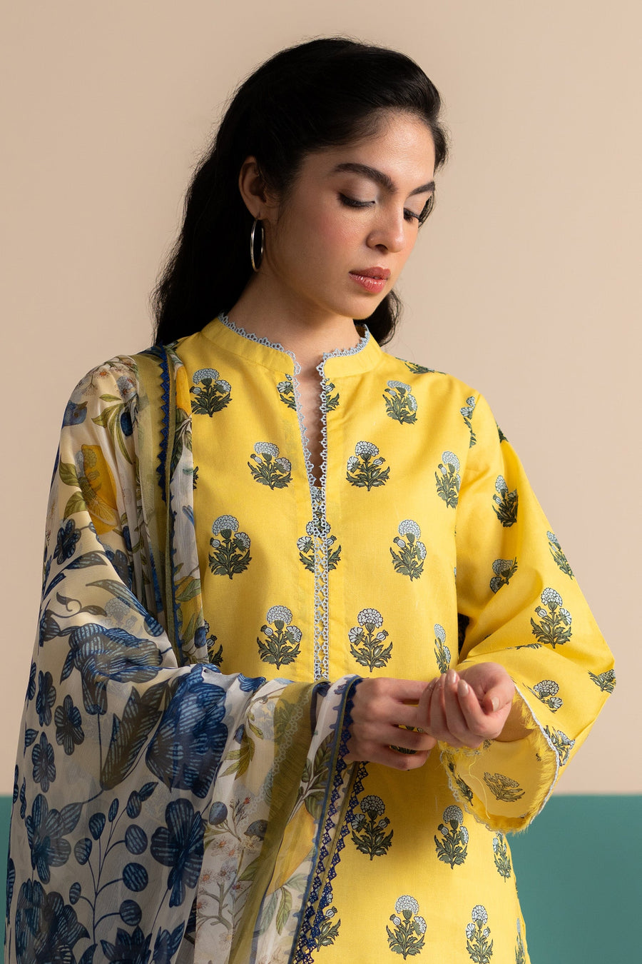Coco by Zara Shahjahan Prints Unstitched Lawn 3Pc Suit D-04A ZOFI