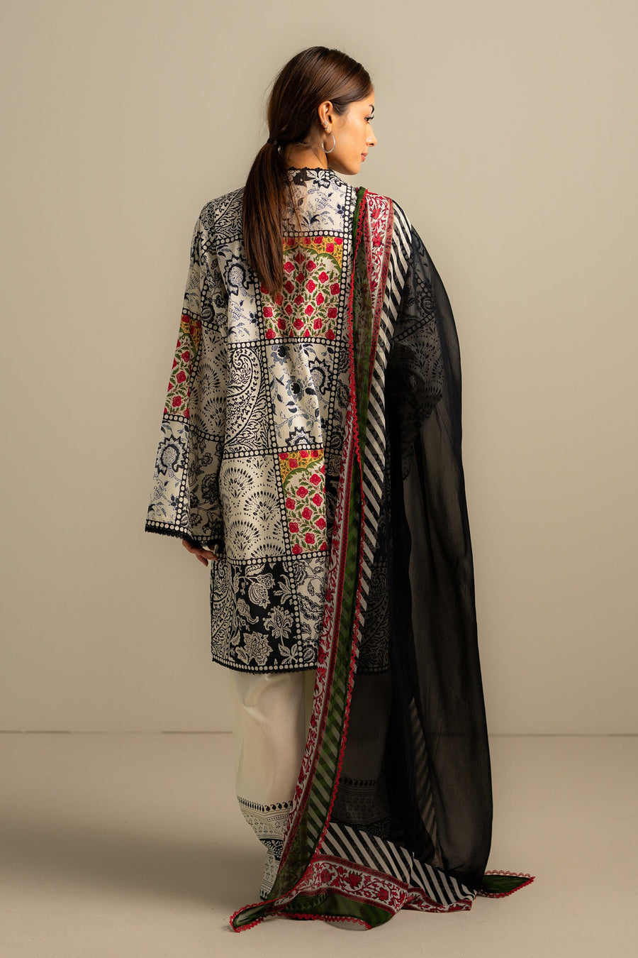 Coco by Zara Shahjahan Prints Unstitched Lawn 3Pc Suit D-08B ELRA