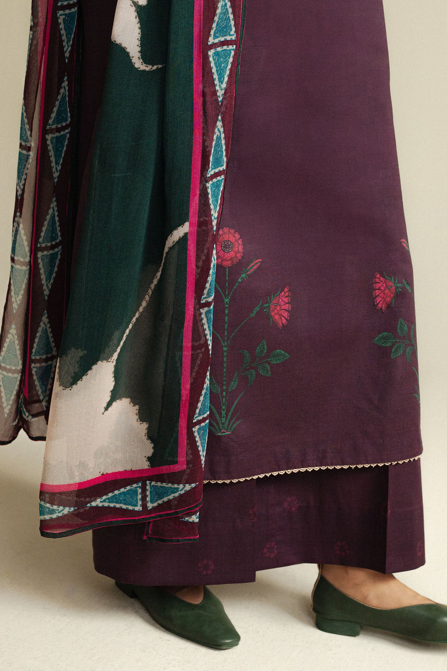 Coco by Zara Shahjahan Prints Unstitched Cambric 3Pc Suit D-07A Lilt