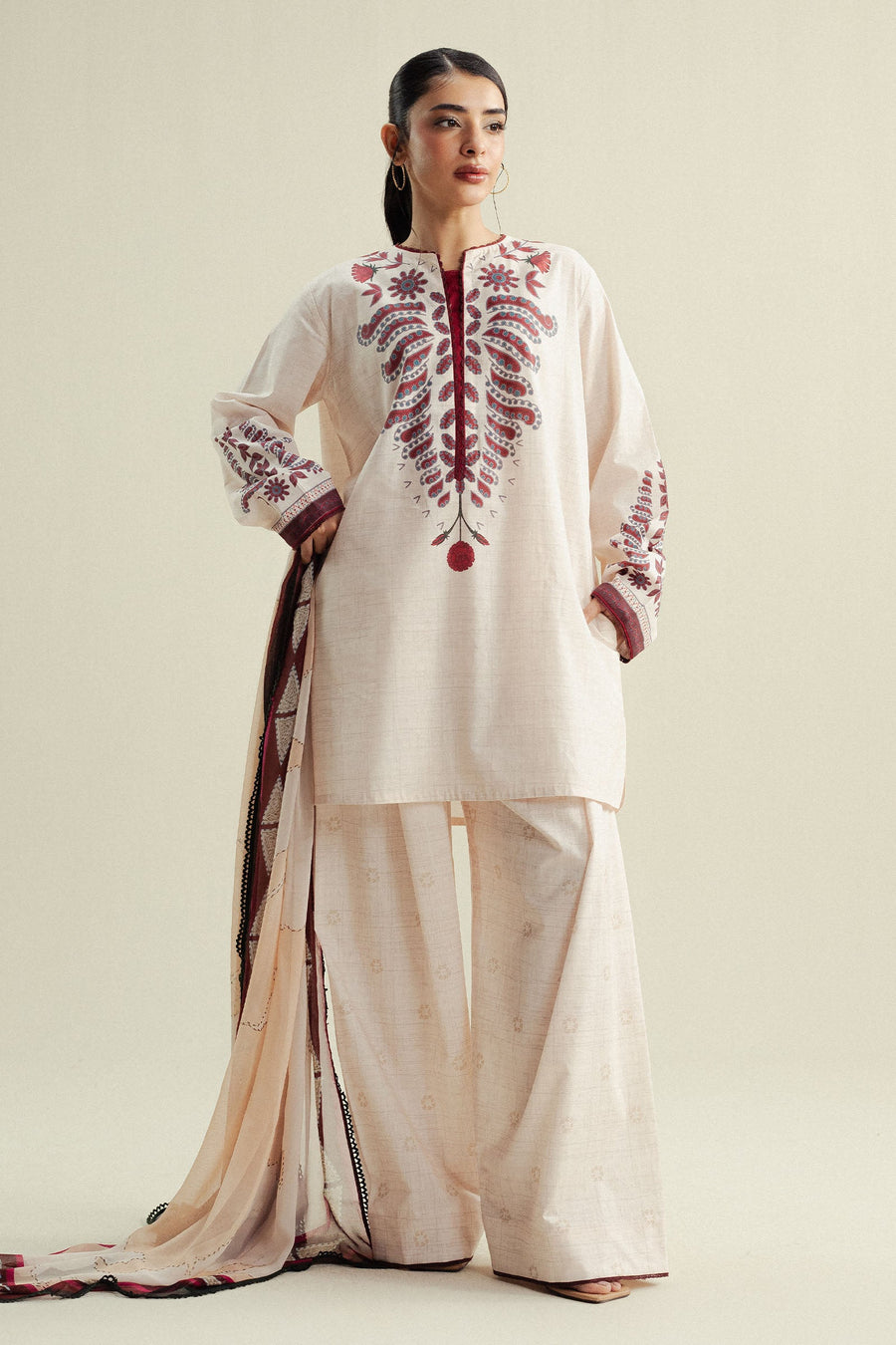Coco by Zara Shahjahan Prints Unstitched Cambric 3Pc Suit D-07B Lilt