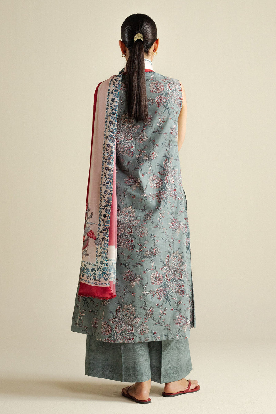 Coco by Zara Shahjahan Prints Unstitched Cambric 3Pc Suit D-08A Daisy