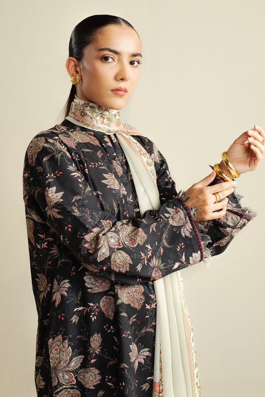 Coco by Zara Shahjahan Prints Unstitched Cambric 3Pc Suit D-08B Daisy