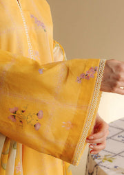 Coco by Zara Shahjahan Prints Unstitched Lawn 3Pc Suit CP-10B Luna