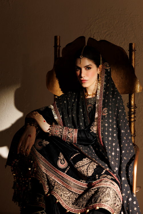 Jazmin Chandani Embroidered Velvet Unstitched 3Pc Suit CVF26-D01