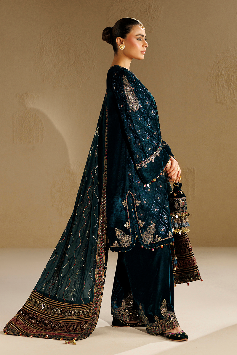 Jazmin Chandani Embroidered Velvet Unstitched 3Pc Suit CVF26-D02