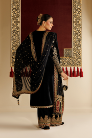 Jazmin Chandani Embroidered Velvet Unstitched 3Pc Suit CVF26-D05