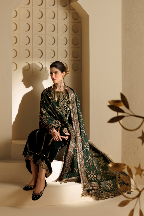 Jazmin Chandani Embroidered Velvet Unstitched 3Pc Suit CVF26-D07