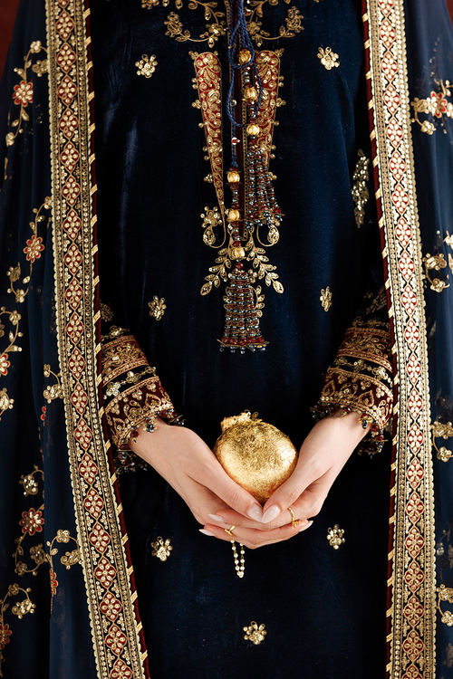 Jazmin Chandani Embroidered Velvet Unstitched 3Pc Suit CVF26-D11