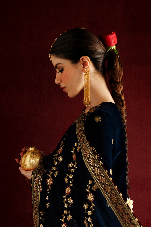 Jazmin Chandani Embroidered Velvet Unstitched 3Pc Suit CVF26-D11