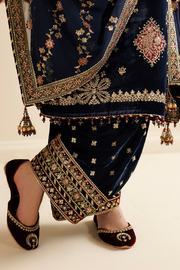 Jazmin Chandani Embroidered Velvet Unstitched 3Pc Suit CVF26-D11