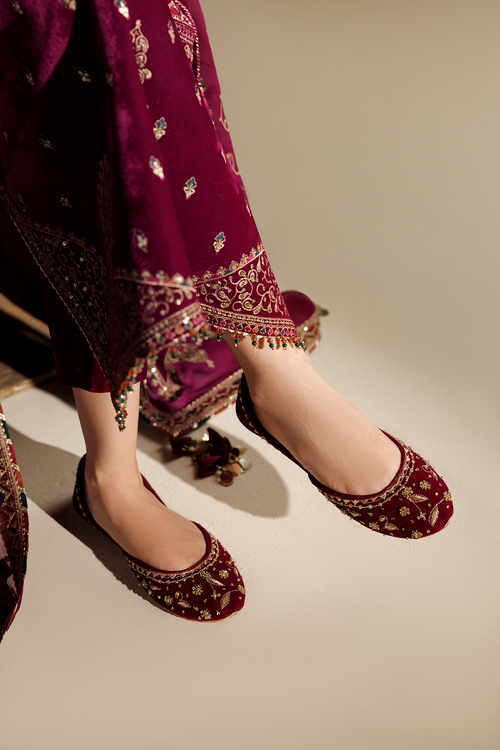 Jazmin Chandani Embroidered Velvet Unstitched 3Pc Suit CVF26-D12