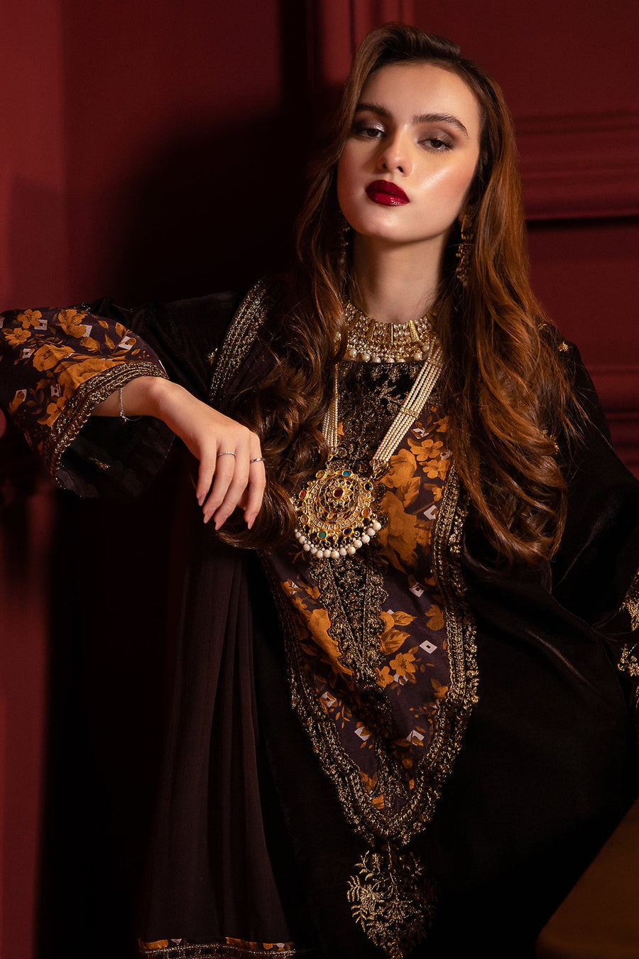 Charizma Signora Premium Embroidered Velvet Unstitched 3Pc Suit CVT4-05