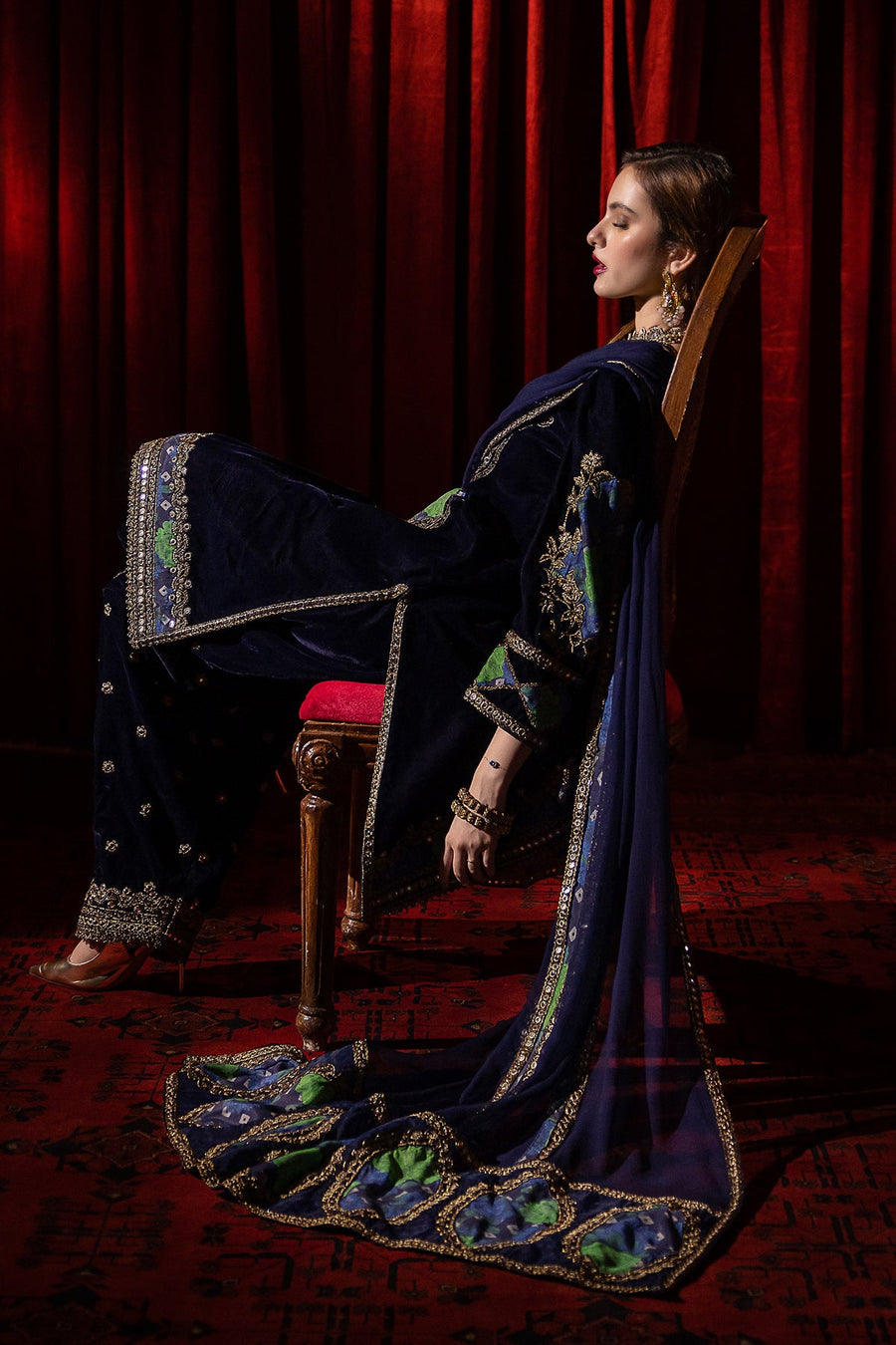 Charizma Signora Premium Embroidered Velvet Unstitched 3Pc Suit CVT4-09