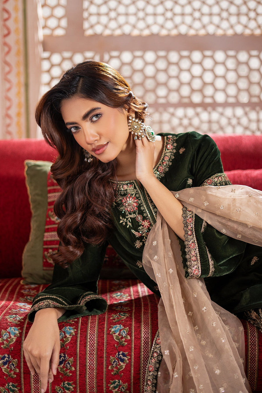 Charizma Signora Premium Embroidered Velvet Unstitched 3Pc Suit CVT4-16