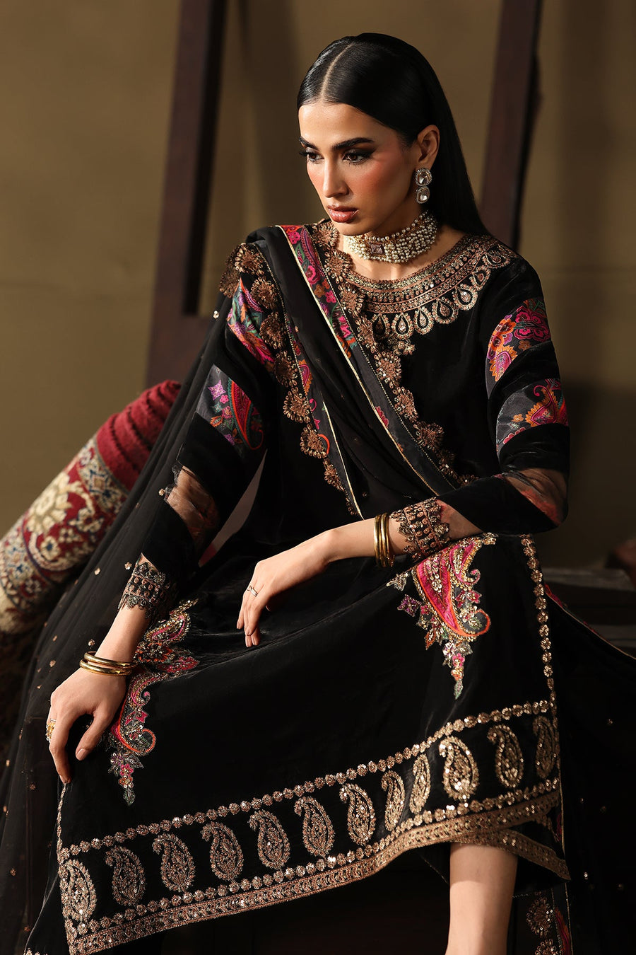 Charizma Signora Premium Embroidered Velvet Unstitched 3Pc Suit CVT5-01