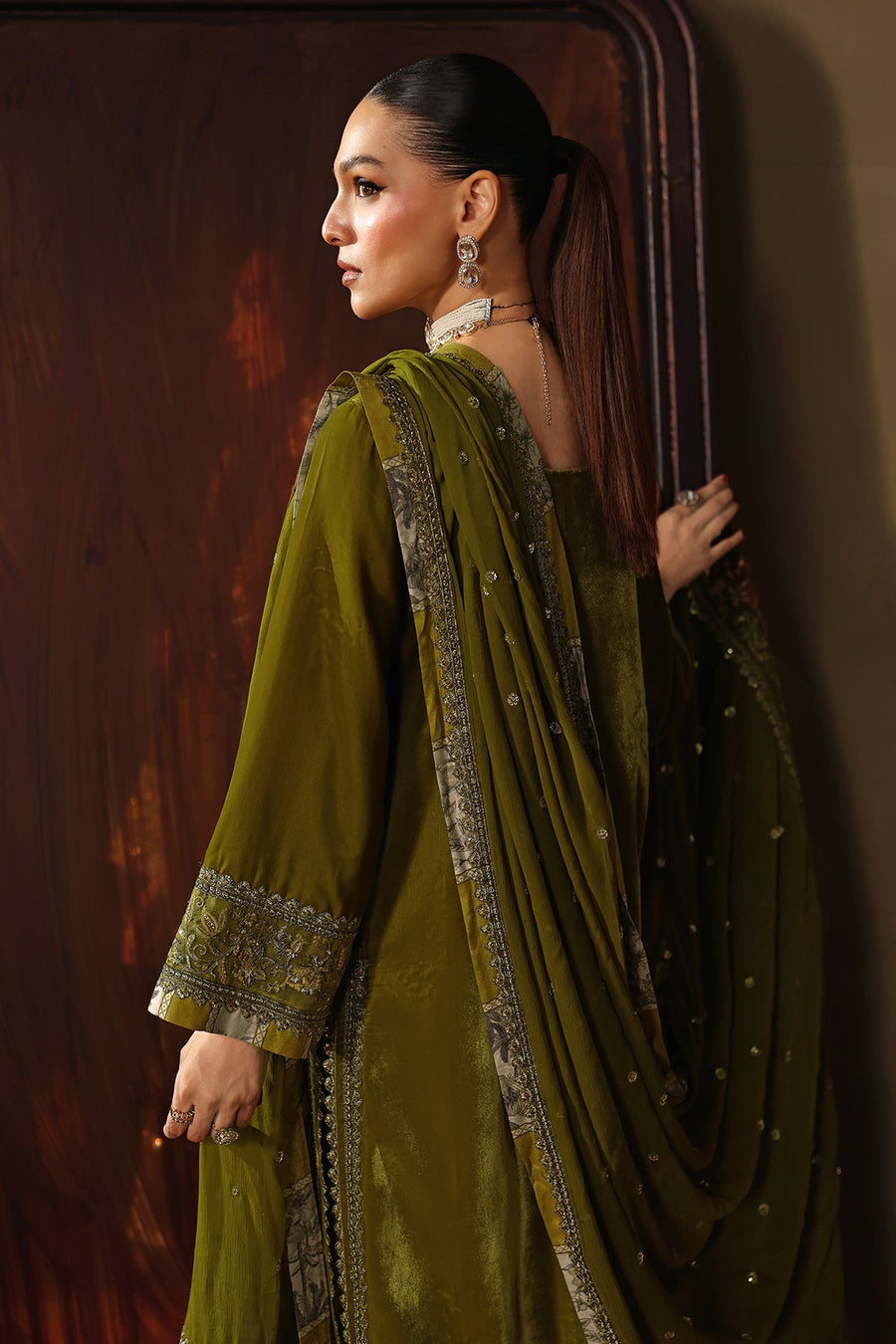 Charizma Signora Premium Embroidered Velvet Unstitched 3Pc Suit CVT5-02
